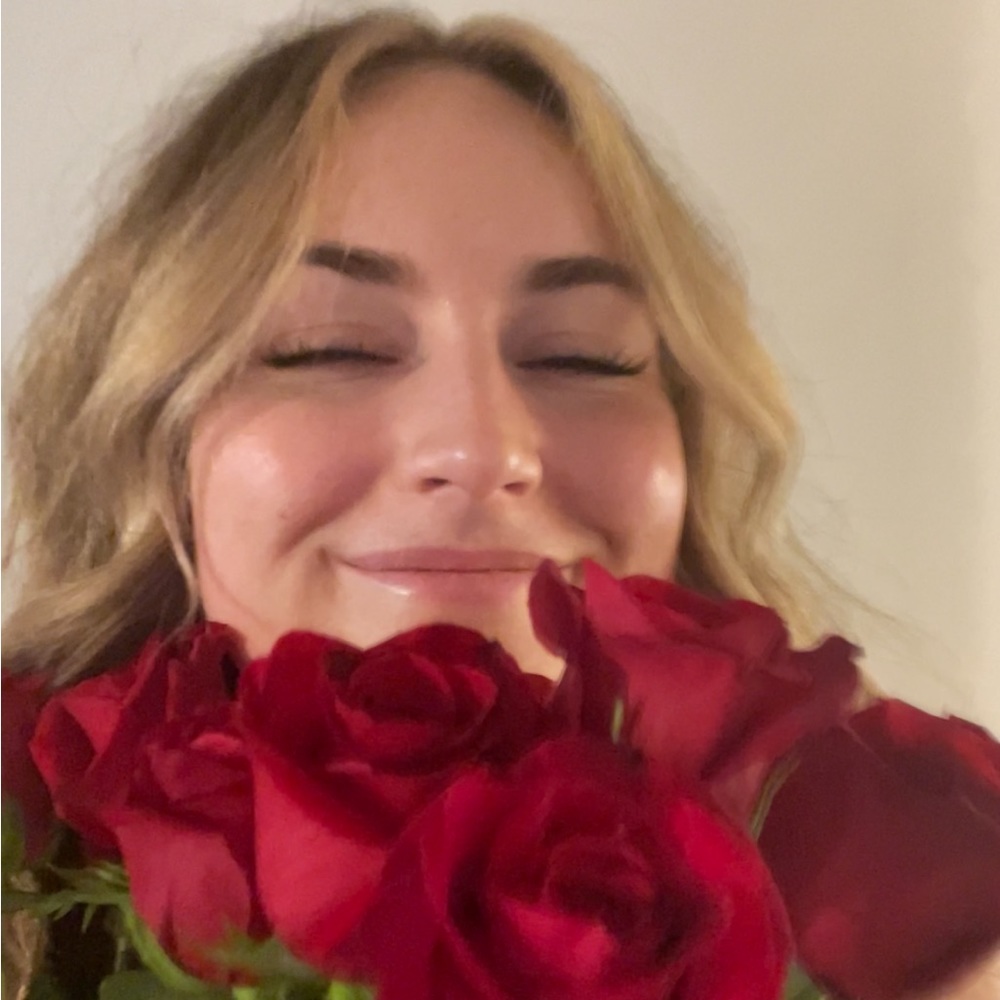 Meet your Posher, Laura